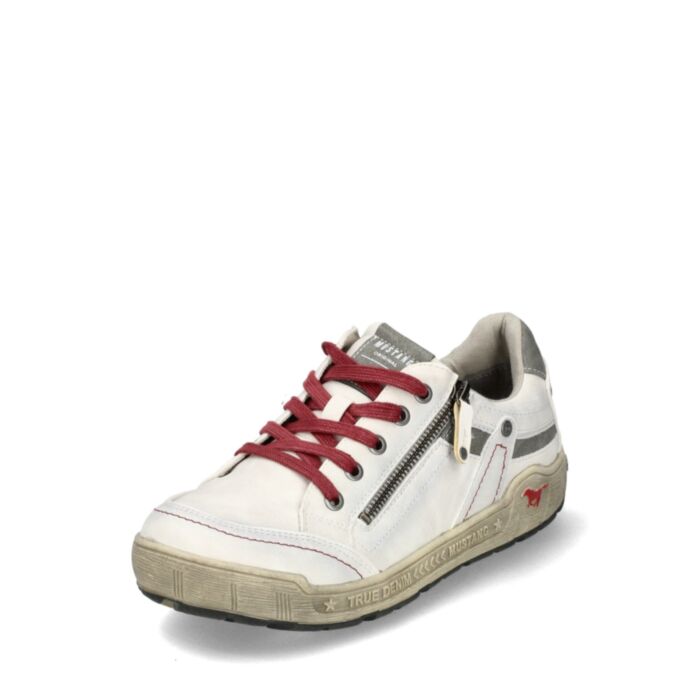 Mustang; Lerros Mukavat kengät